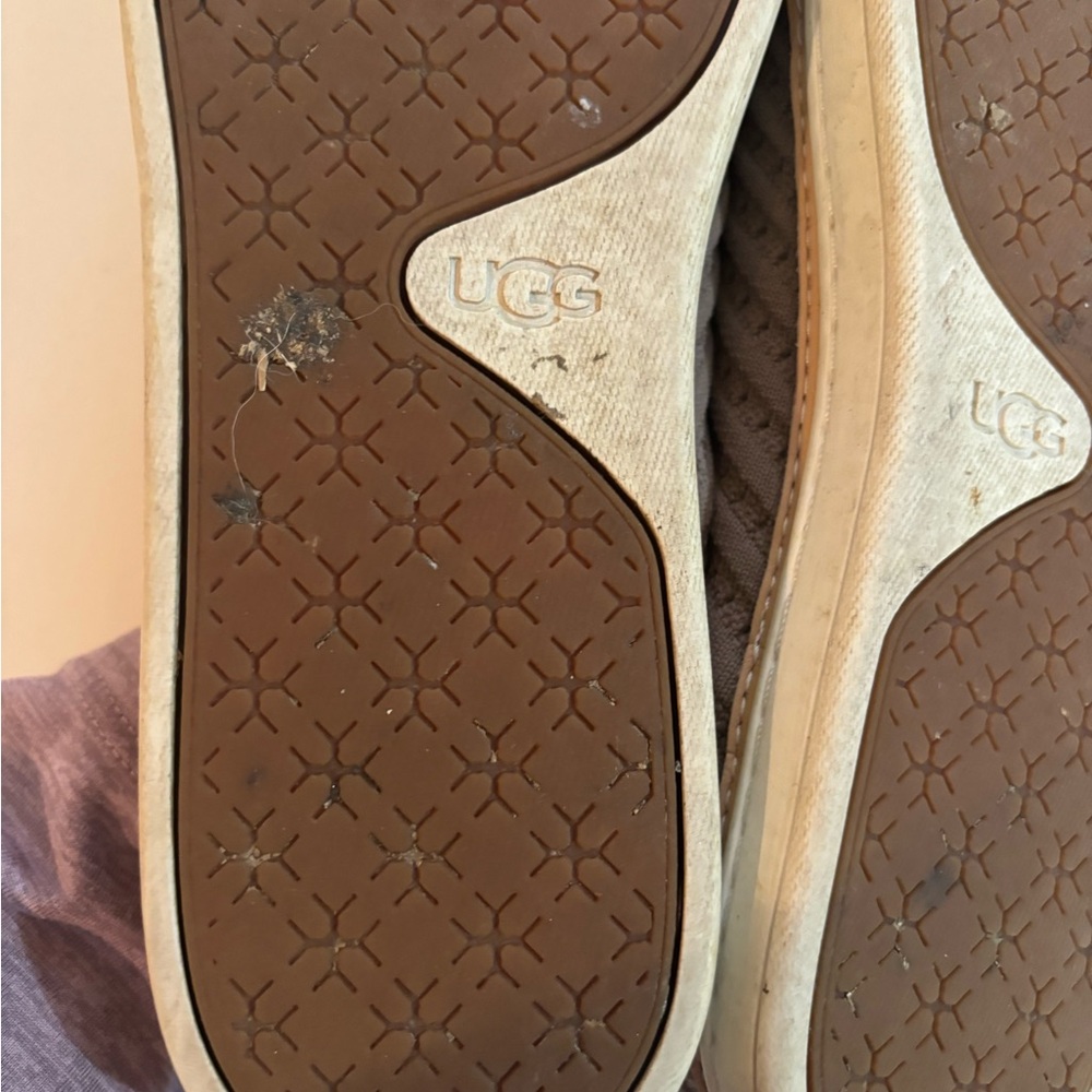 UGG 9 Taupe Slip-On Sneakers SHOES - Picture 11 of 13